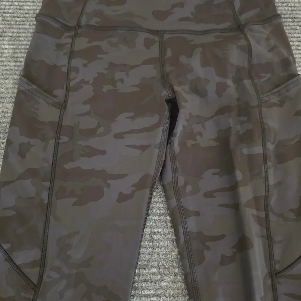 Lululemon Fast and Free Tight 28